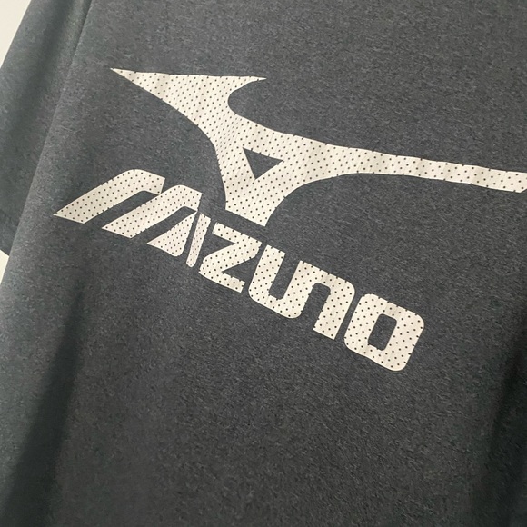 Mizuno size small Mens t shirt - Picture 4 of 4